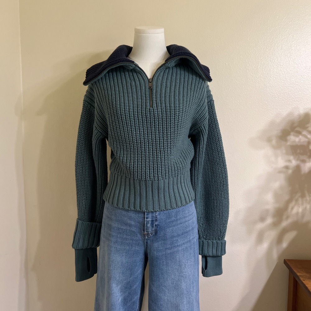 Athleta Womens Shaker Stitch Quarter Zip Sweater Teal Navy Blue Small Thumbholes